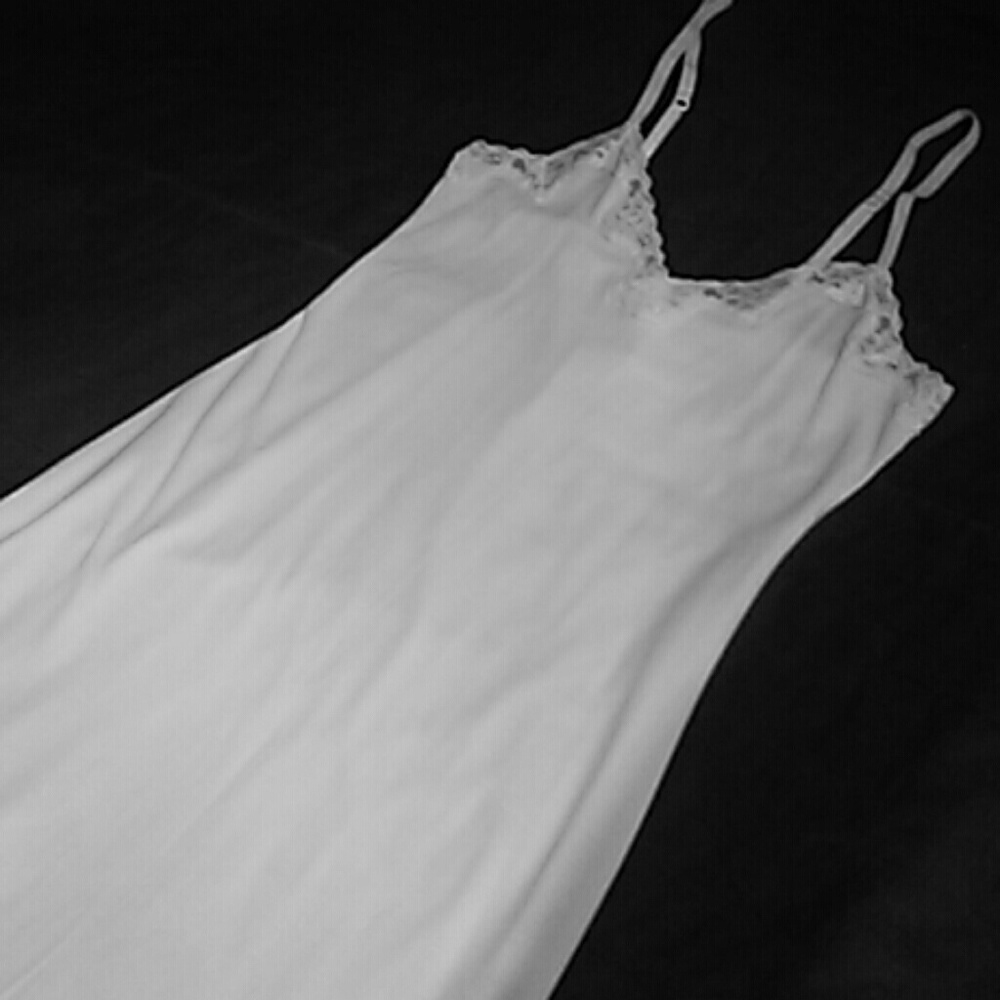 NWOT, Banana Republic white night gown, size small